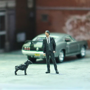 1:64 Do Modelo À Escala Do John Wick E PitBull Terrier Fundido De Liga De Carro De Simulação Estática Figuras Diorama Miniatura De Cena Coleção
